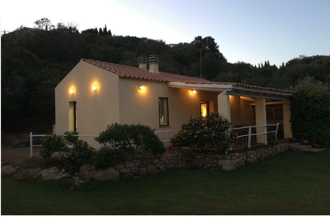 ホテルAgriturismo La Valletta サンタ・テレーザ・ガッルーラ エクステリア 写真