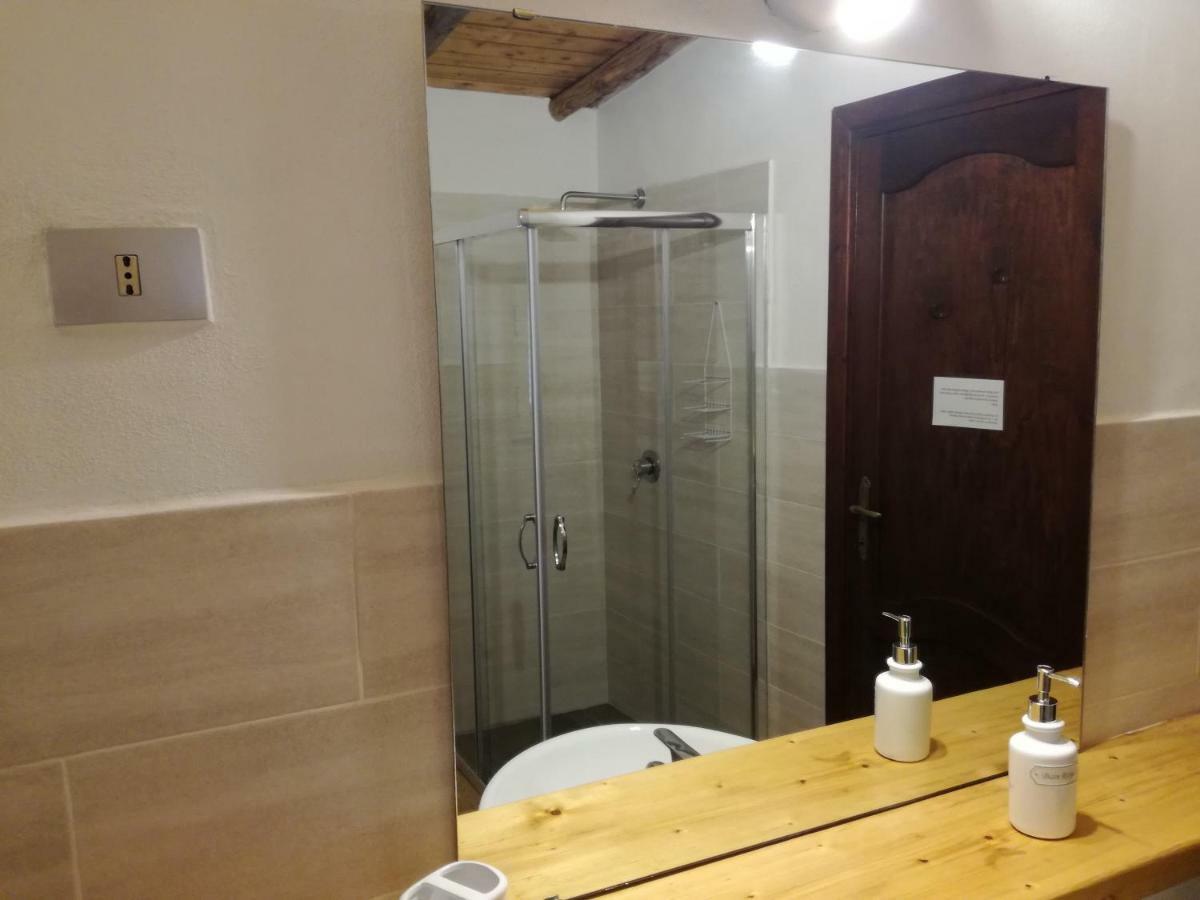 ホテルAgriturismo La Valletta サンタ・テレーザ・ガッルーラ エクステリア 写真